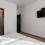 아파트 Harom A Kislany Vendeghaz *