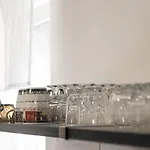 Harom A Kislany Vendeghaz 아파트