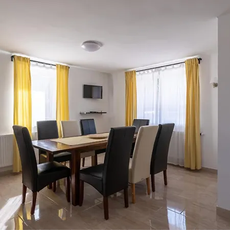 Harom A Kislany Vendeghaz * Sárospatak