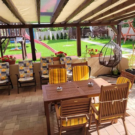 Apartment Harom A Kislany Vendeghaz Sarospatak