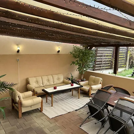 Appartement Három A Kislány *
