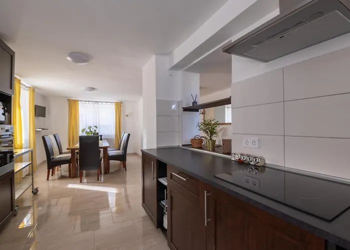 Harom A Kislany Vendeghaz * Sárospatak