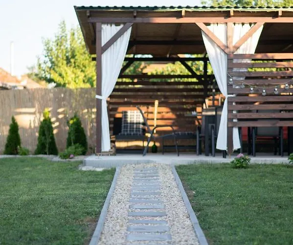 Lejlighed Harom A Kislany Vendeghaz